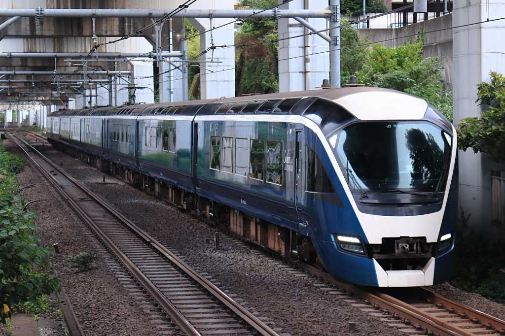 JR東日本E261系電車